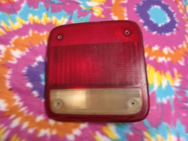 Tail Light For 85-95 Chevy G20 Chevy Van RH Clear & Red Lens