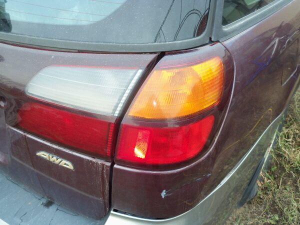 2000-2004 Subaru Legacy Passenger Right Tail Light Quarter Panel Mounted