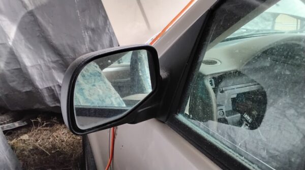 2002 - 2005 Ford Explorer Mirror Door Driver Left