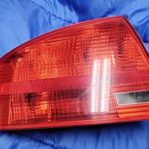 2002-2005 Audi A4 B6 Tail Light Rear Housing Left LH Driver Side with Bulb Carrier 8E5945095